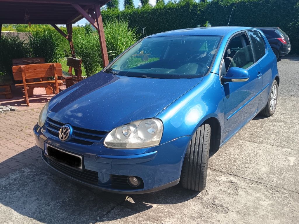VW Golf V 1,4 pb 2007 hak