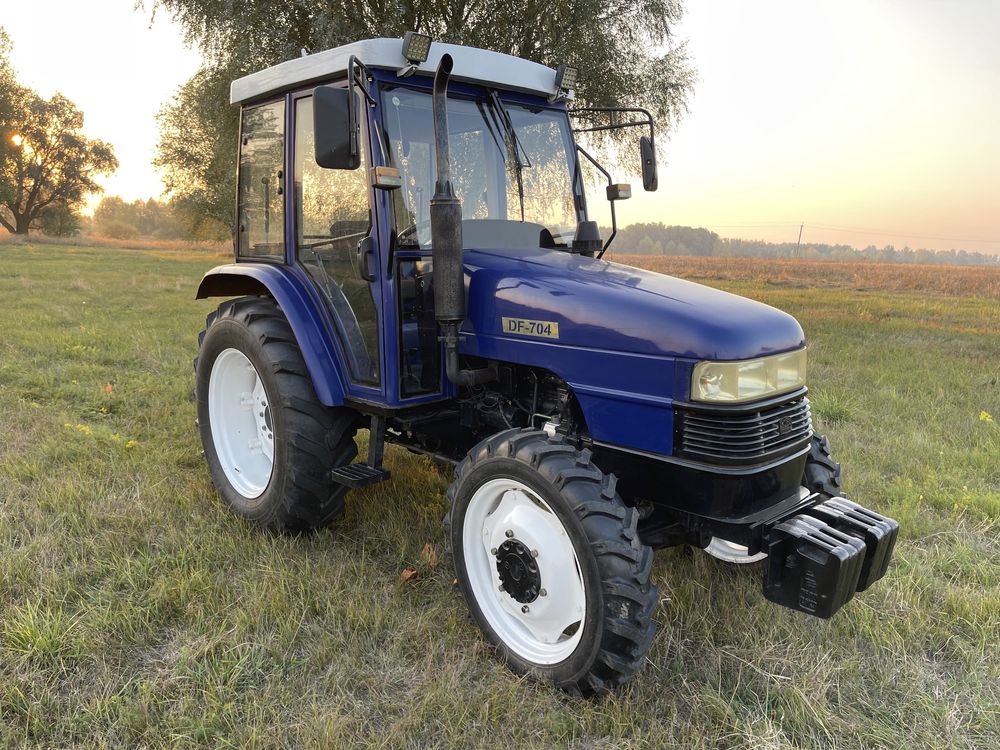 Трактор Dongfeng 704