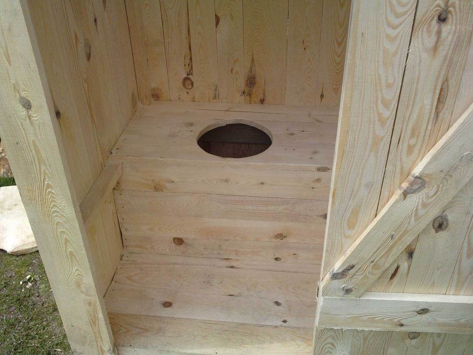 Toaleta drewniana ogrodowa WC na działkę ROD budowę wychodek sławojka
