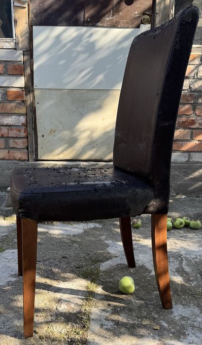 Стільці «HENRIKSDAL» Ikea