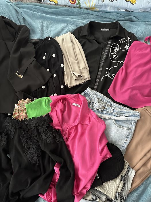 Лот жіночого одягу розмір с-м.