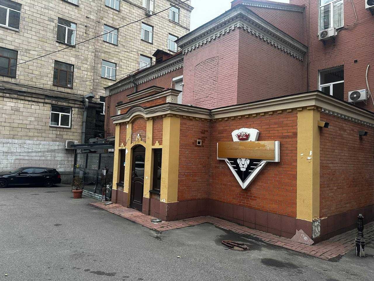 Оренда вул. Хрещатик 27А, площа 180 кв.м., цоколь