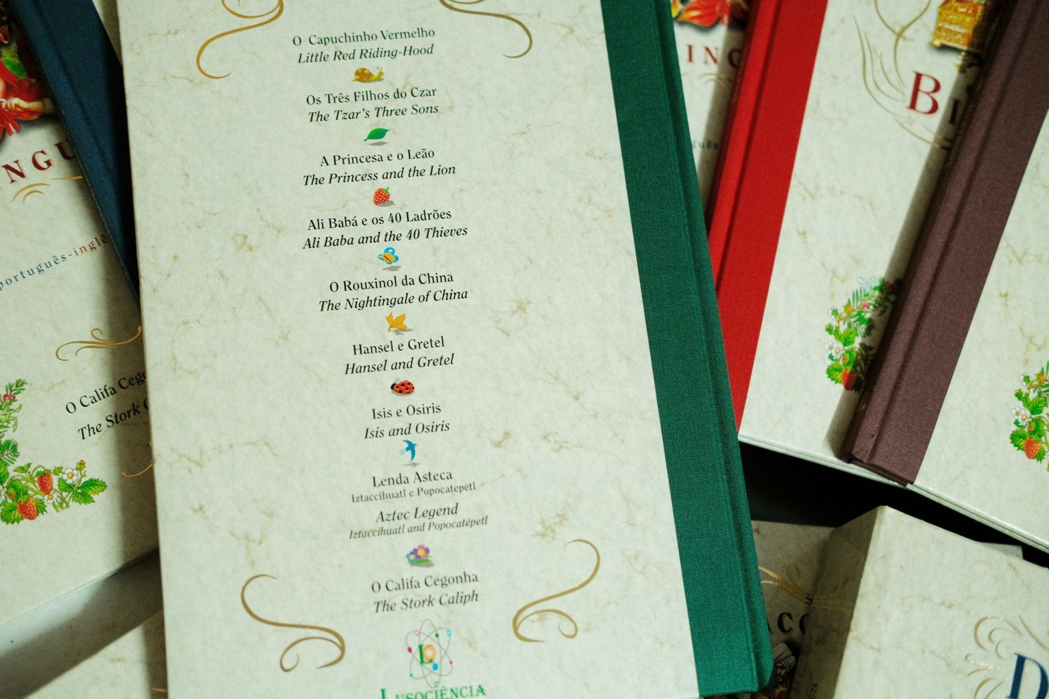 Didacontos Bilingues, 7 volumes, contos infantis