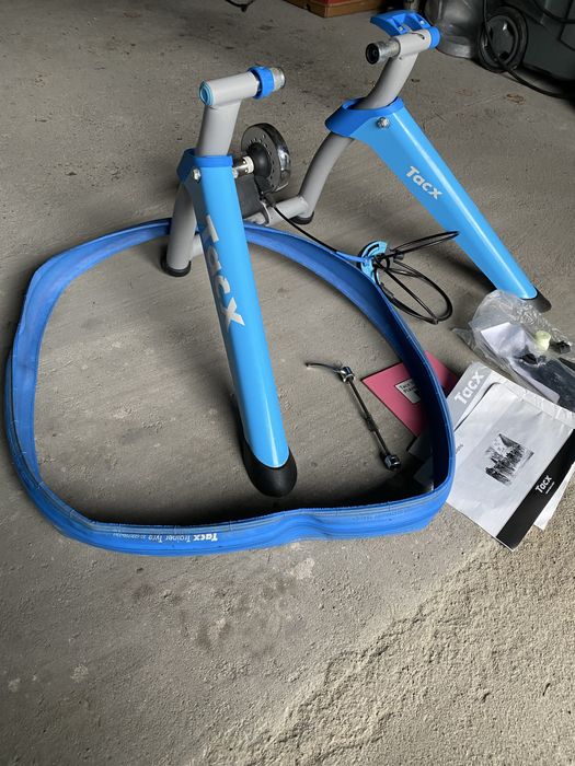 Trenażer Tacx Satori