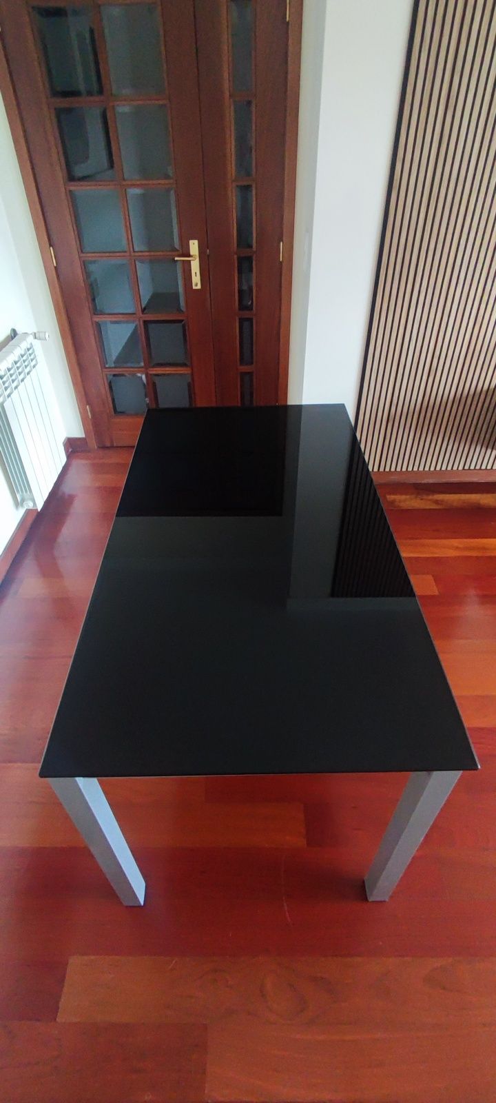 Mesa de jantar com cadeiras