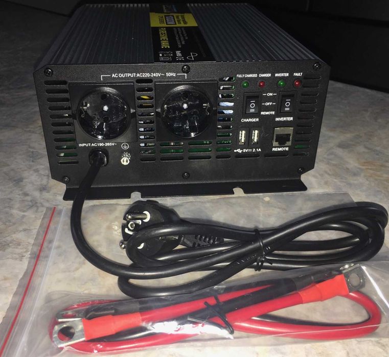 Інвертор ДБЖ/UPS синусоїда 1000/2000Вт