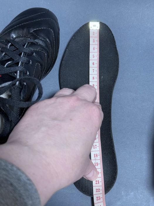 Бутсы футбольные Adidas original 34,5 (22 см стелька) сьемные шипы