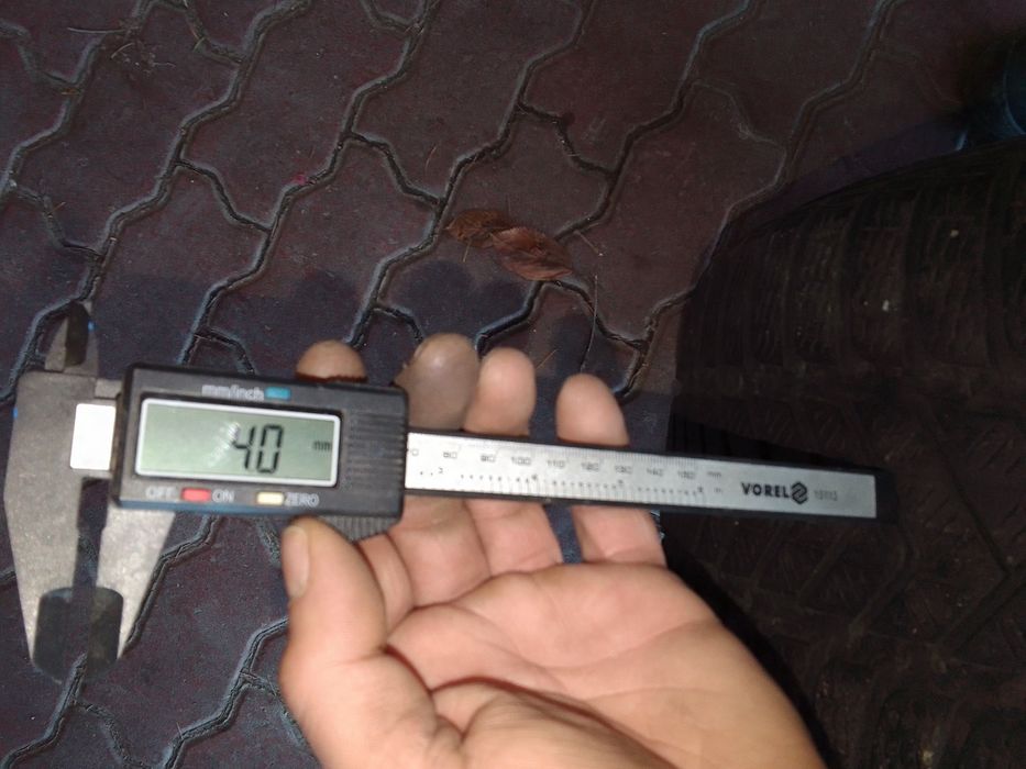 Opona zimowa 255/45r19 PIRELLI 2022r