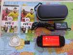 Konsola Sony psp 3001 (3004) piano black 4gb 20 gier stan BDB