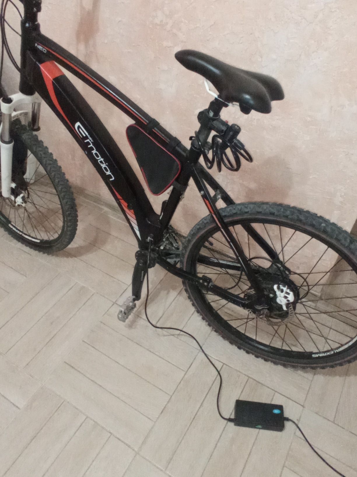 Велосипед електро.BH Emotion Neo Xtrem