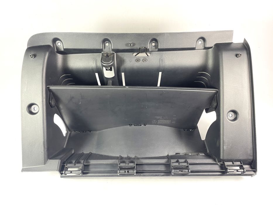 Dodge Charger Challenger 2015+ schowek deski rozdzielczej