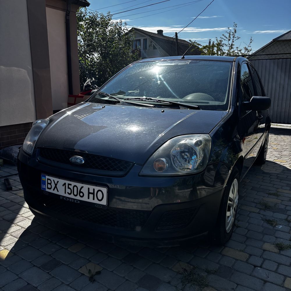 Продам авто Ford Fiesta 2007 1.4 бензин автомат робот