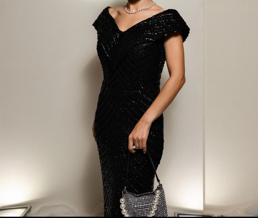 Сукня вечірня вдягалась 1 раз