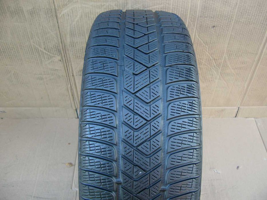 1 szt. Pirelli Scorpion Winter 235/65 R17 108H XL 5,7mm