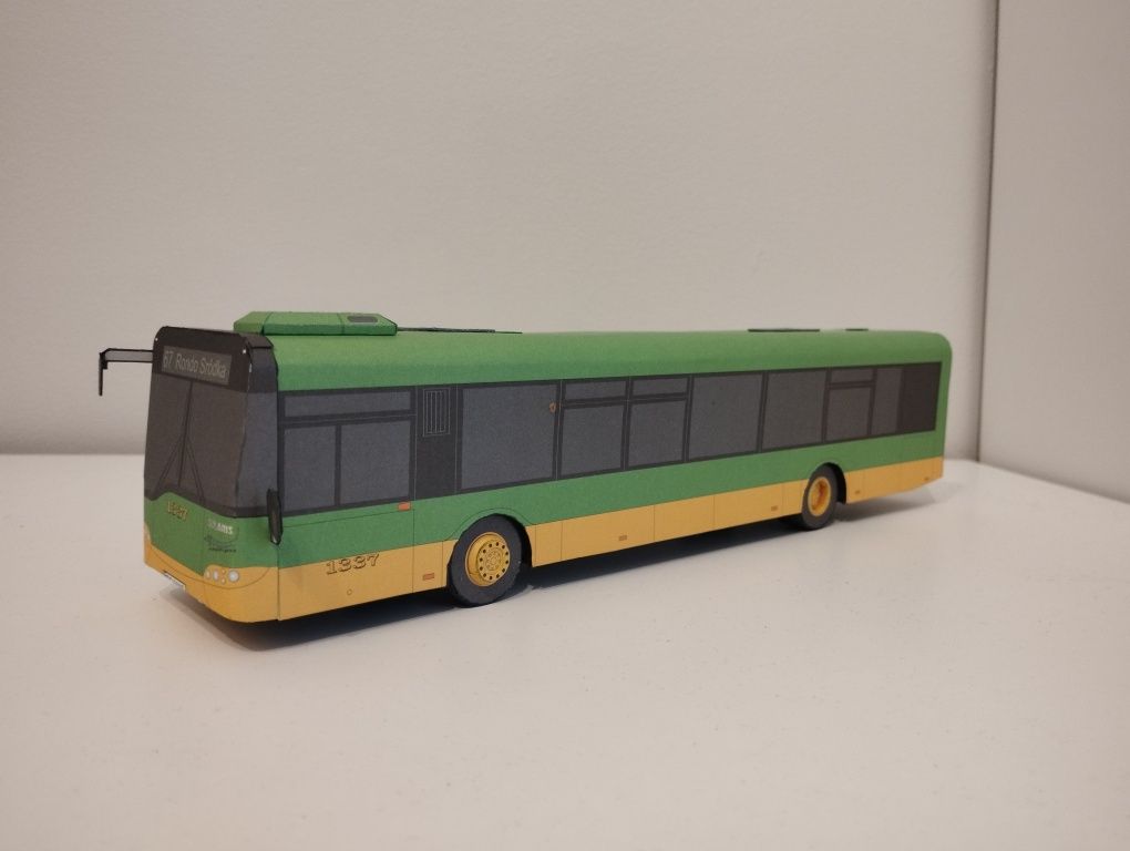 Model kartonowy duży autobus miejski MPK Poznań Solaris Urbino 12 dług