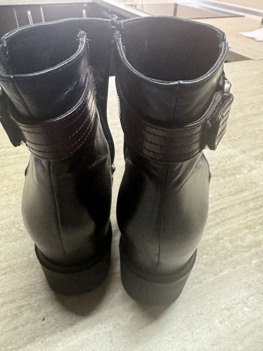 Якісні , шкіряні черевики 38 розмір