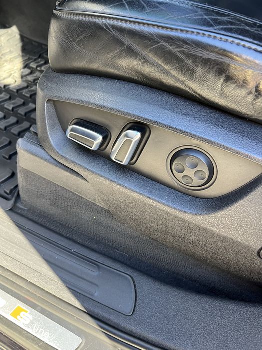 Продам Ауді Q7 3,0 TDI