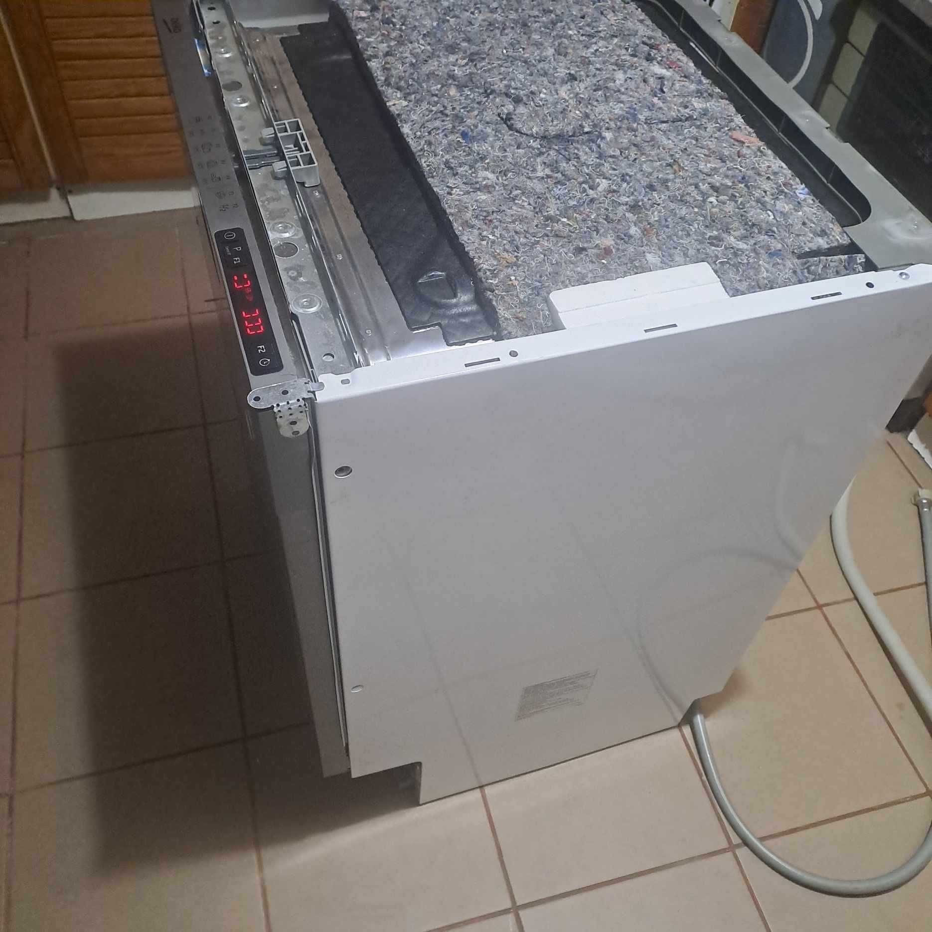 Zmywarka Beko DIN 25411, prawie nowa, 2,5 letnia