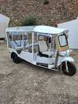 Tuk tuk global party