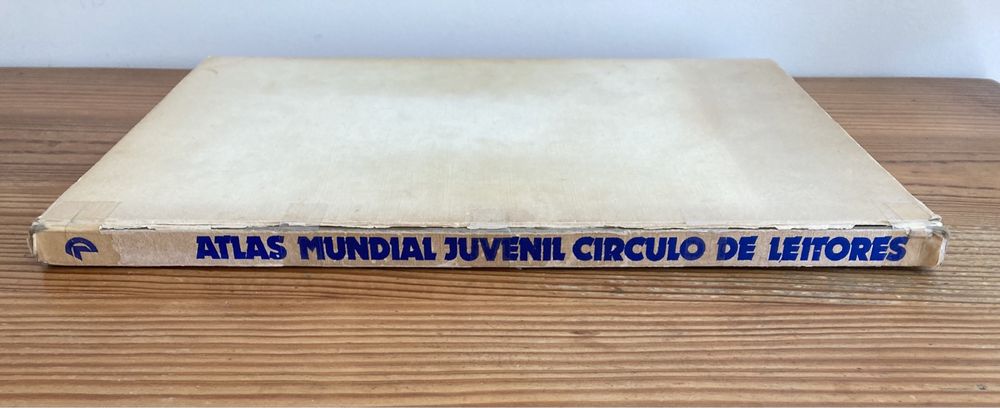 Atlas Mundial Juvenil Círculo de Leitores - Anos 80