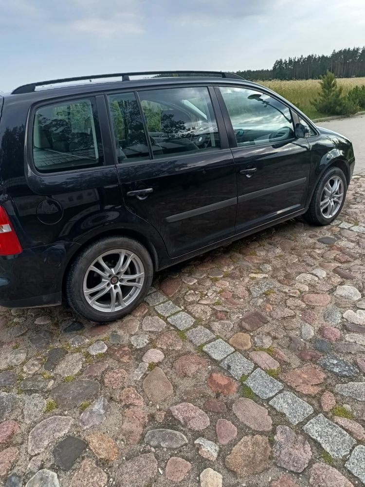 Touran 1.6 FSI sprzedam