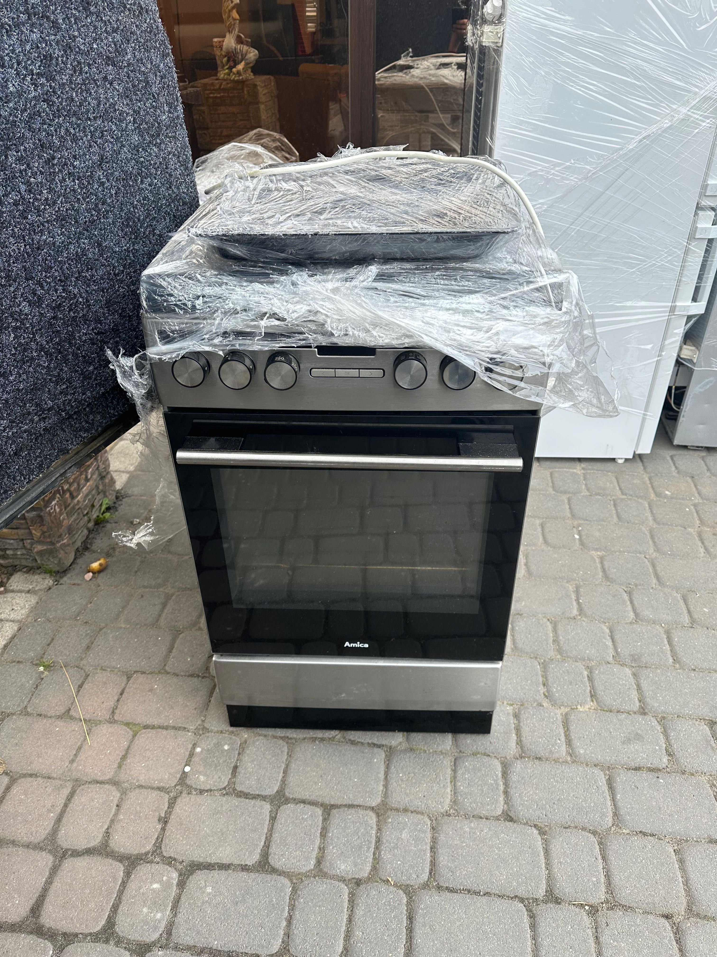 Плити з духовкою