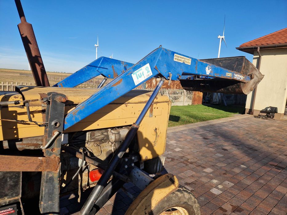 Tur 2. T261. Ursus C360