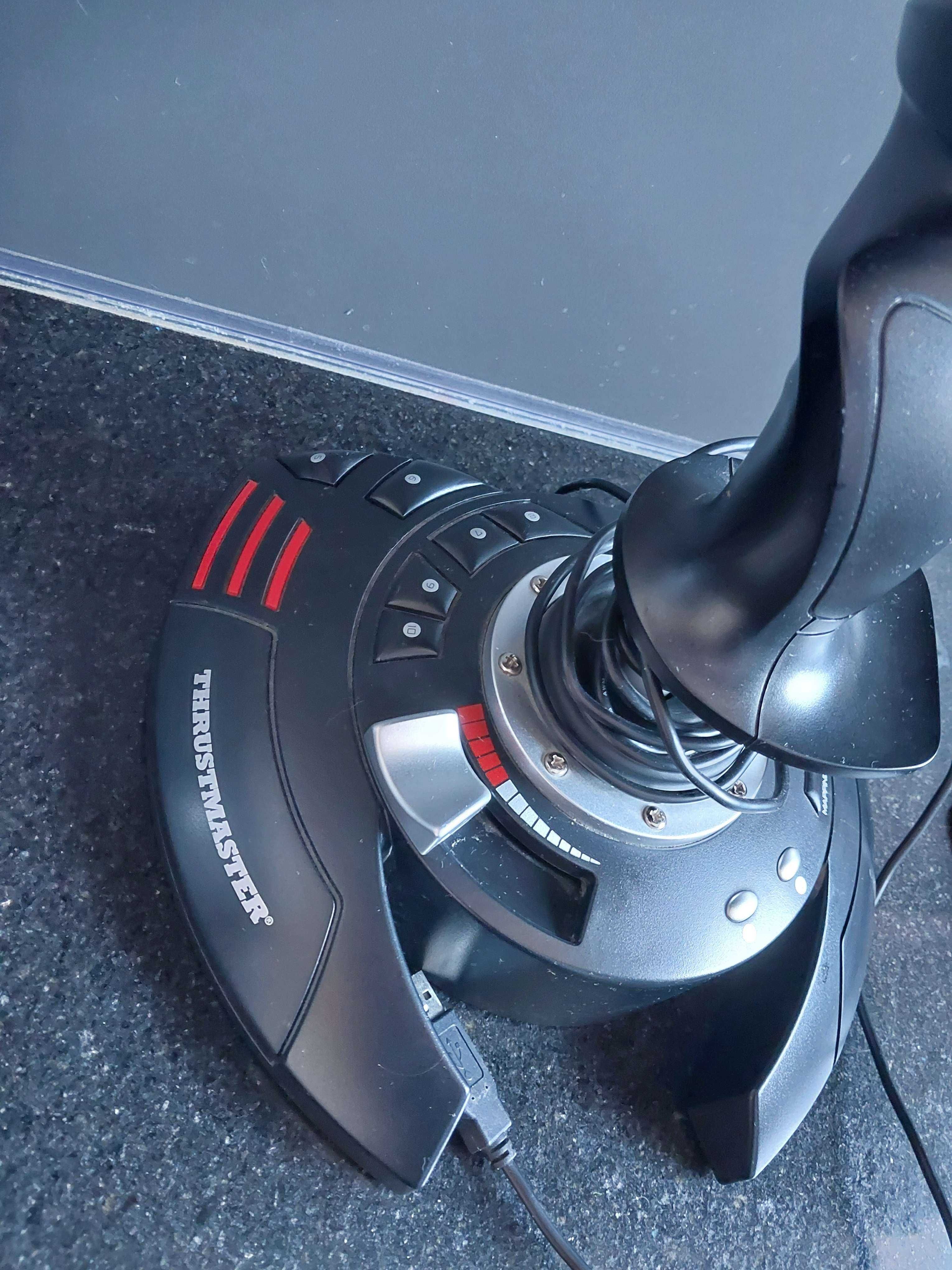Joystick ThrustMaster Flight Stick X