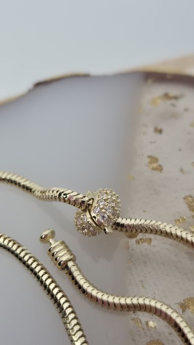 Nowy złoty charms stoper białe cyrkonie p. 585