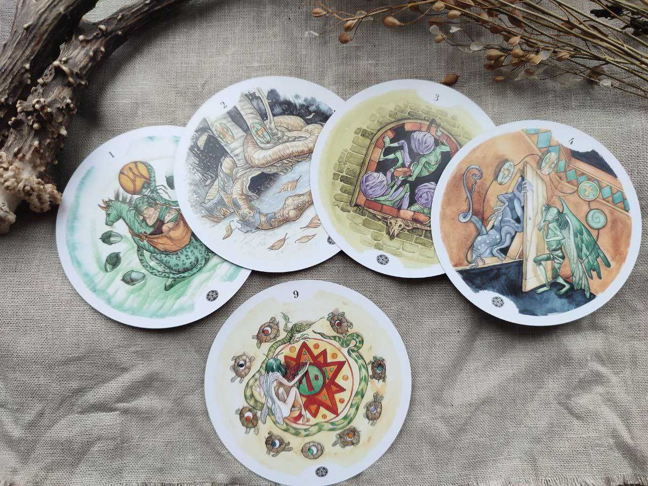 Гадальні карти кругле таро коло життя circle of life tarot