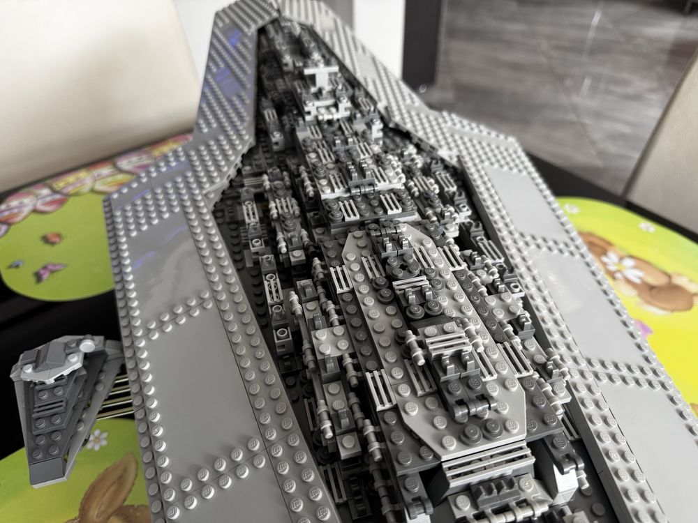 Lego Star Wars 10221, Executor kompletny, w doskonałym stanie z 2011r.