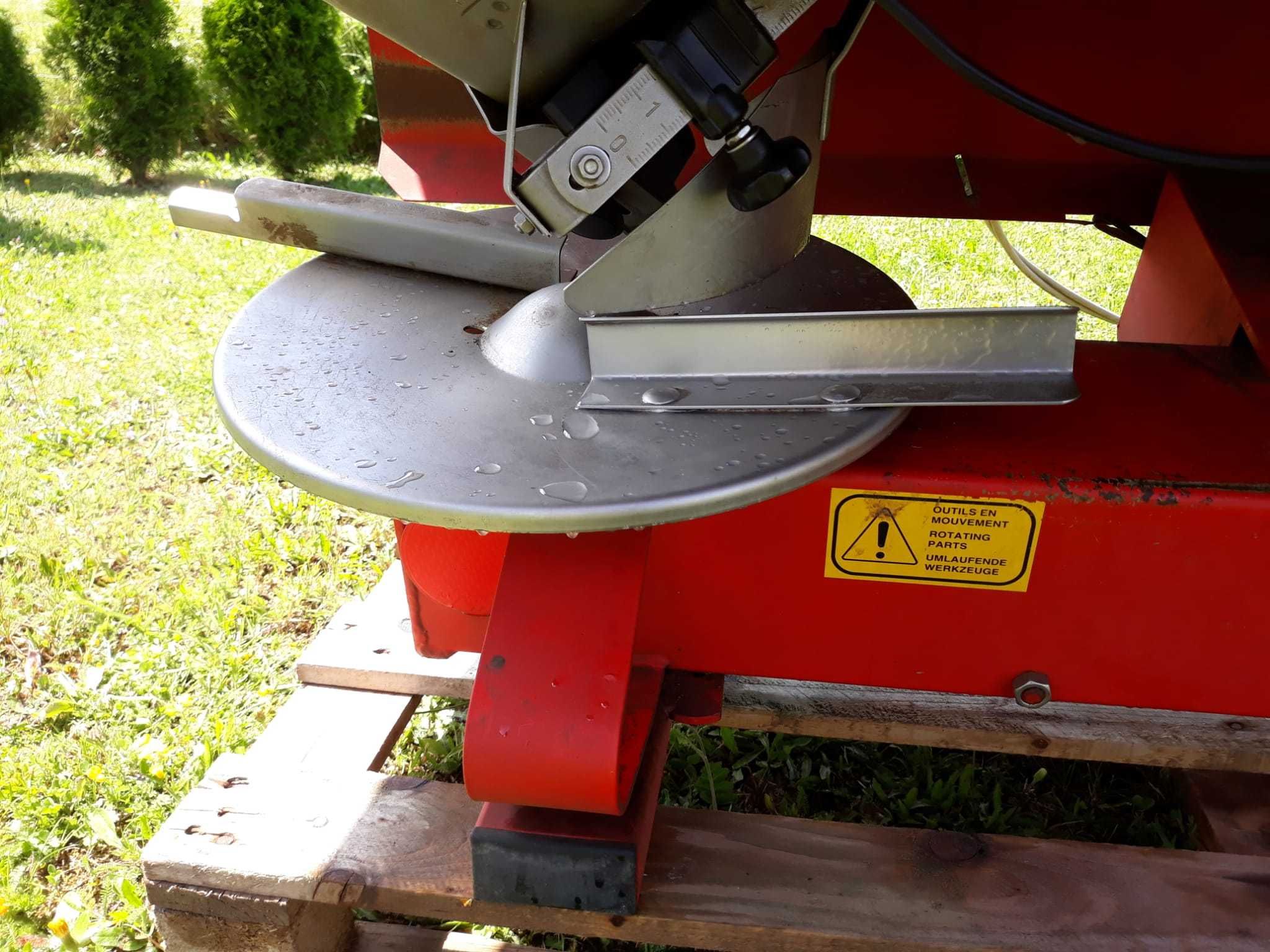 Rozsiewacz Sulky DPX 804 swiezo sprowadzony z Niemiec