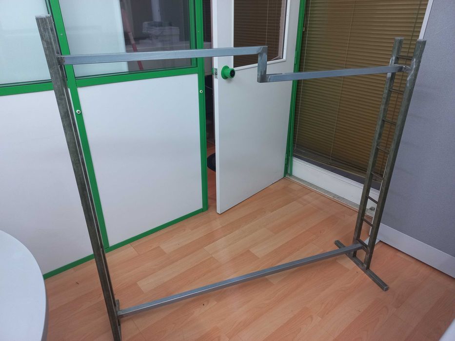 Cabideiro de chão para roupa