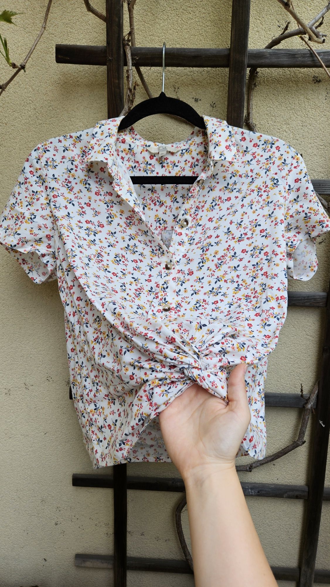 Koszulka bluzka kolorowa wzór kwiaty letnia C&A rozmiar 38