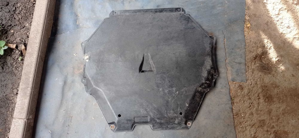 Защита двигателя Mitsubishi Eclipse Cross