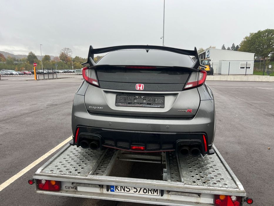 Honda Civic Type R GT Odpala pobiera płyn chłodniczy