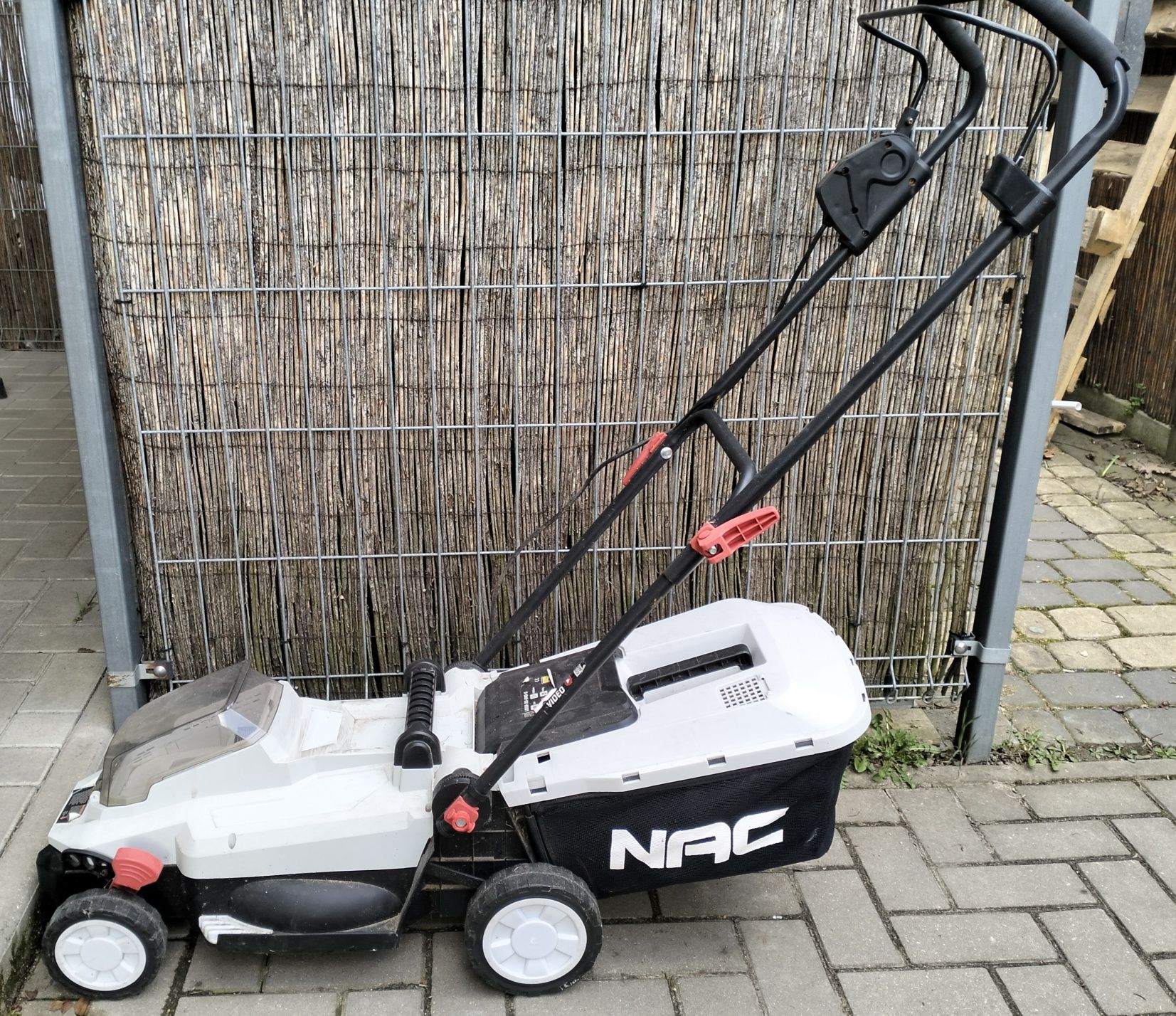 Sprzedam kosiarkę NAC