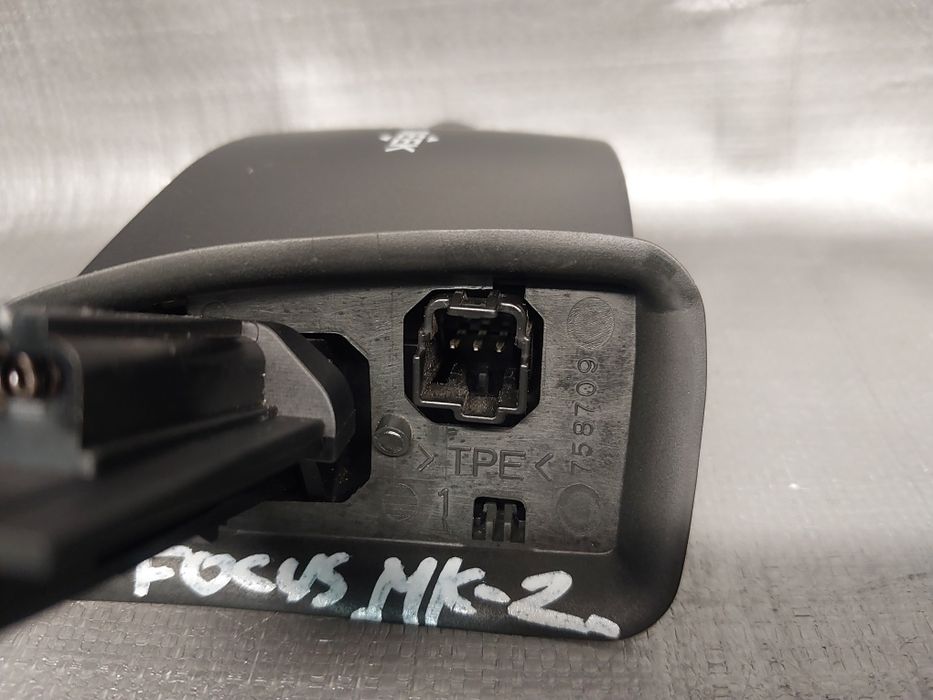 Stan BDB Ford Focus MK2 2006r pilot radia kierownicy przełącznik