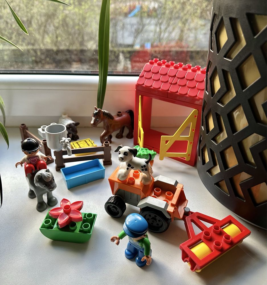 Klocki Lego duplo farma unikat stajnia konie owca pies traktor siewnik