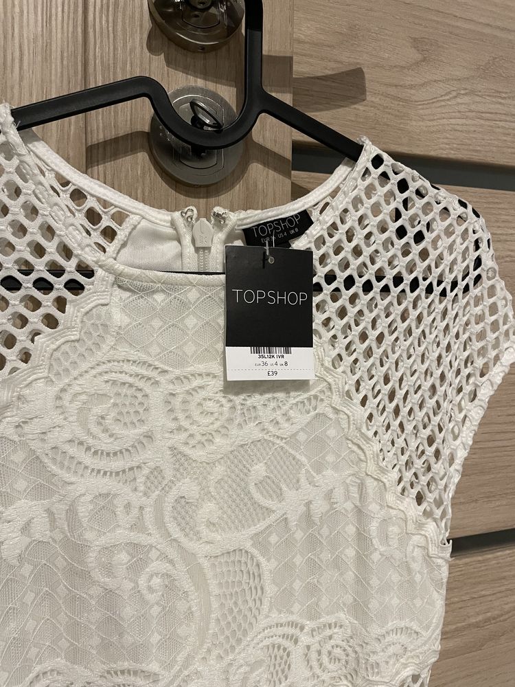 Biała sukienka Topshop z metką koronka haft