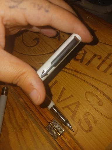 Caneta Parker sem tinta