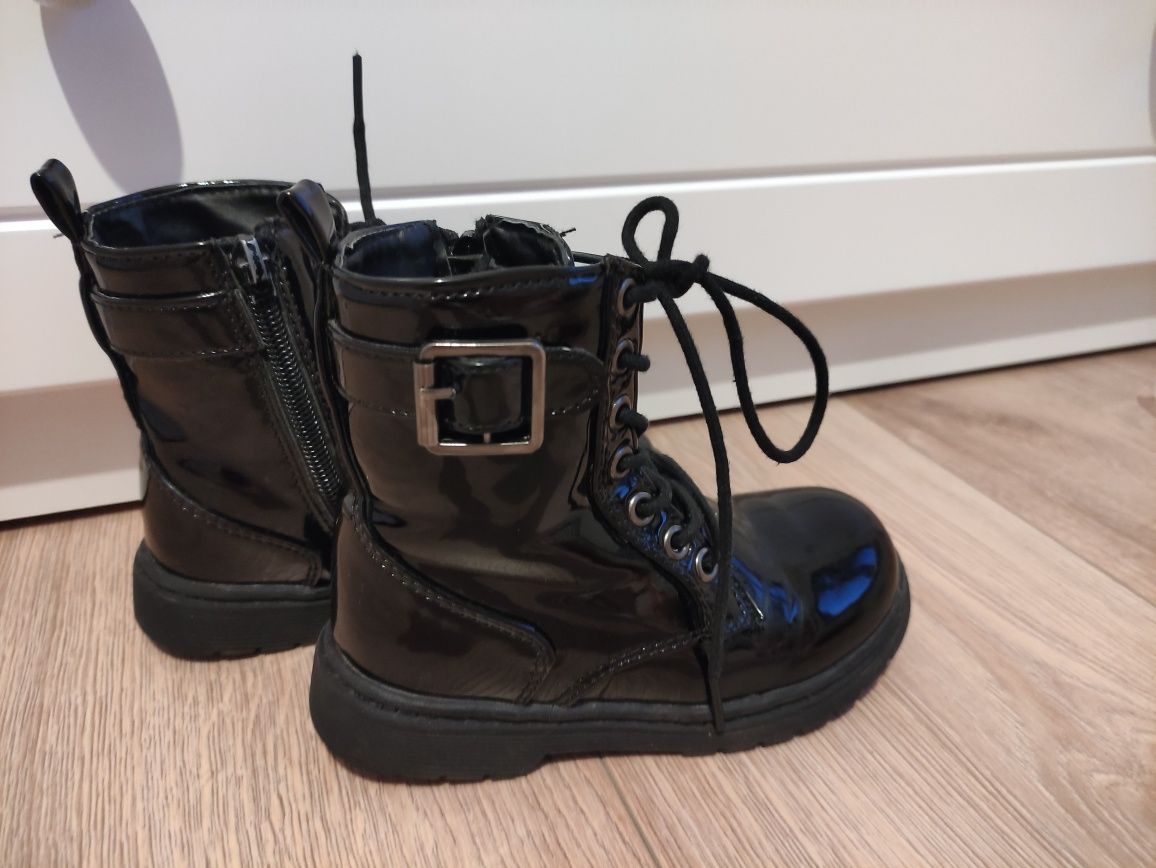 Botki lakierowane Cocodrillo 26