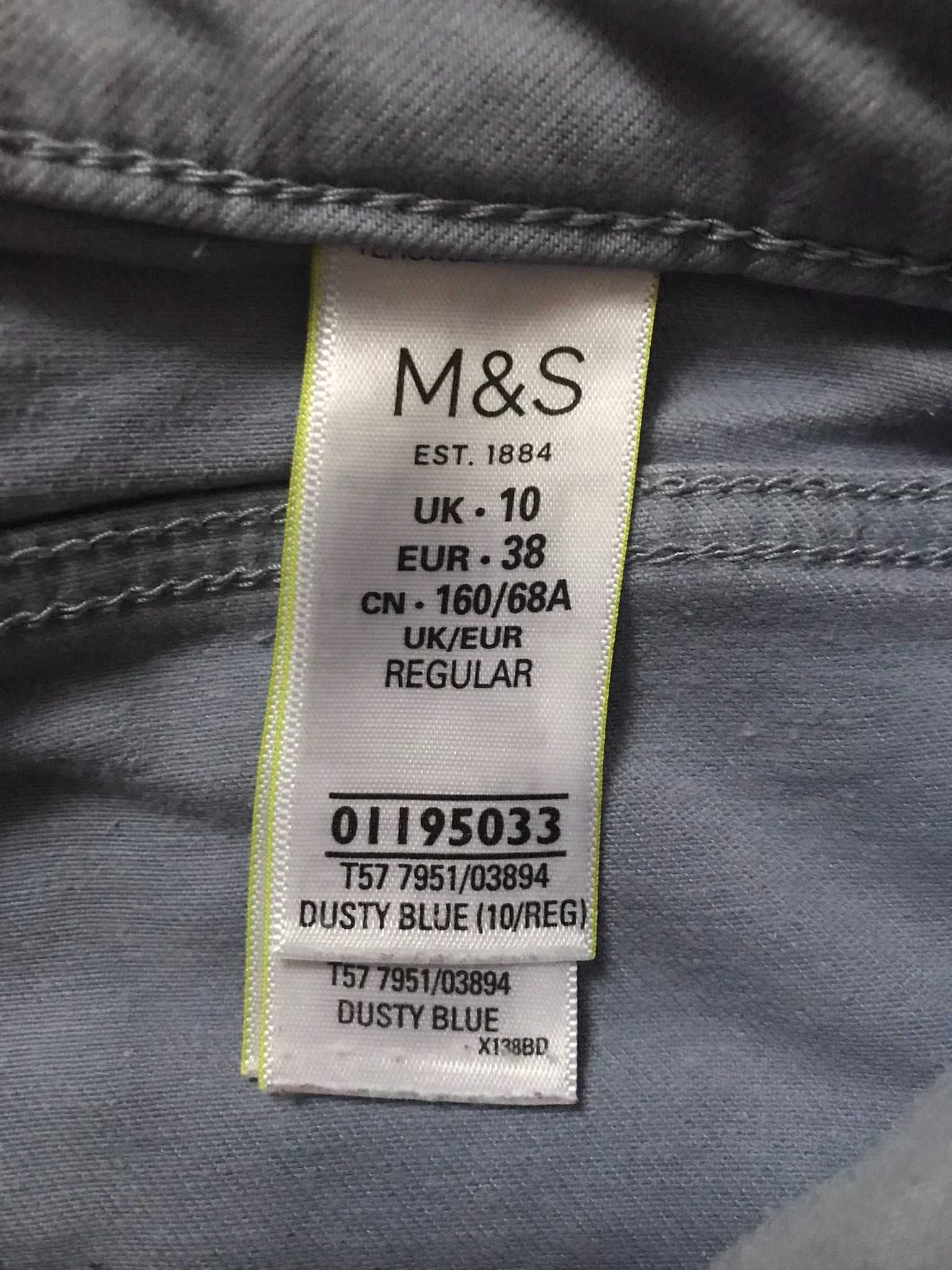 Niebieskie jeansy Marks & Spencer