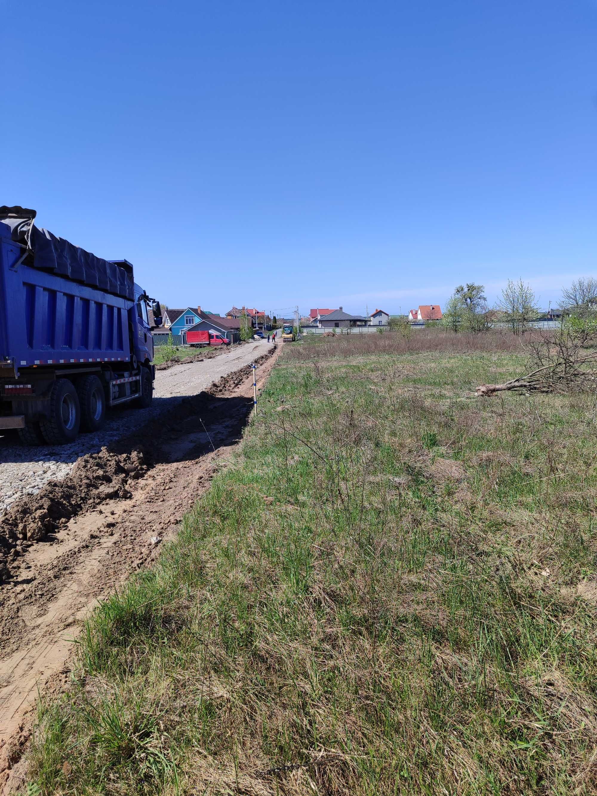 Продам Ділянку в Княжичах 10 соток під Будівництво Будинку 15000 у.о.