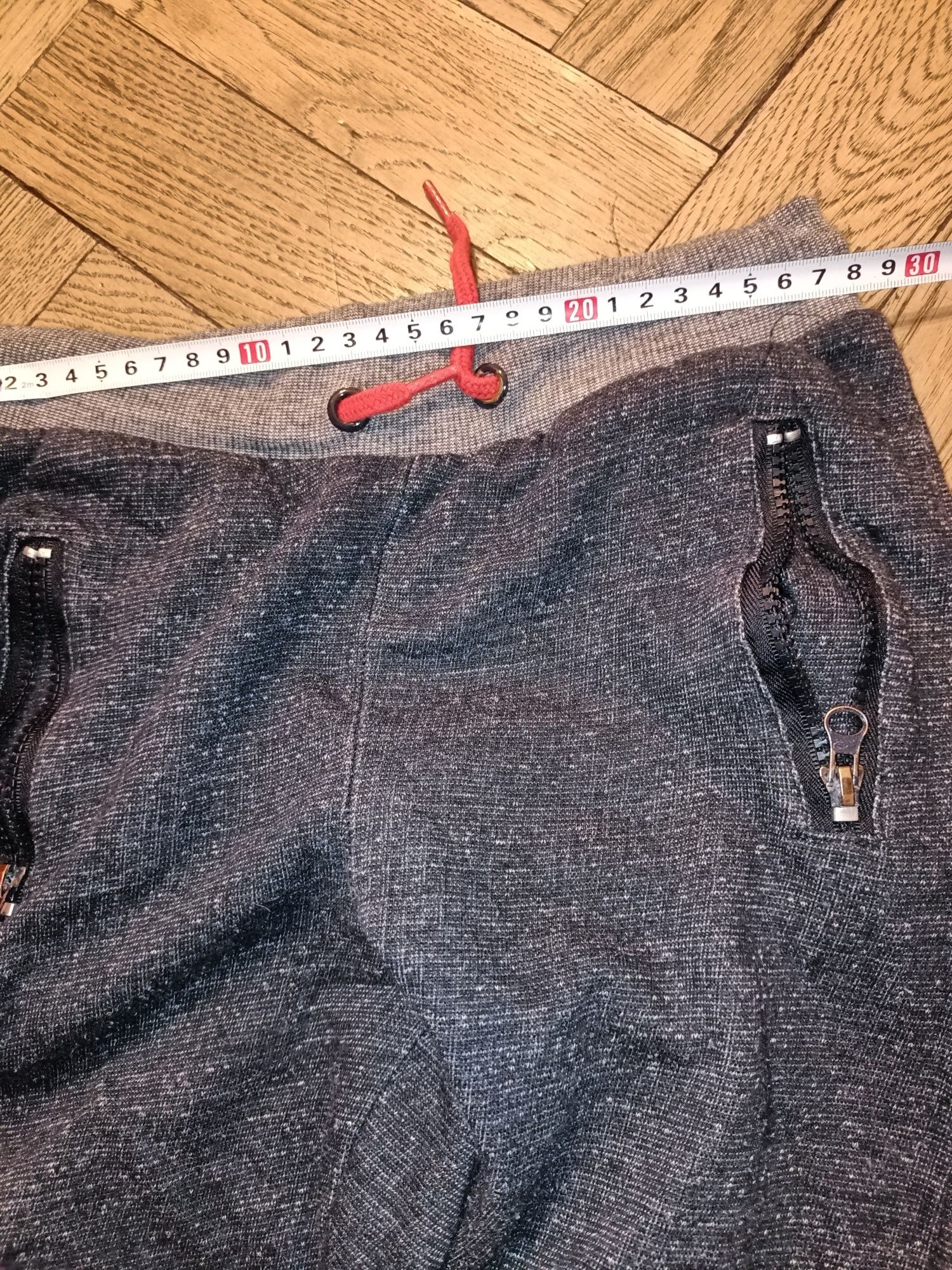 Spodnie dresowe 116/122 granatowe dresy dla chłopca kieszenie