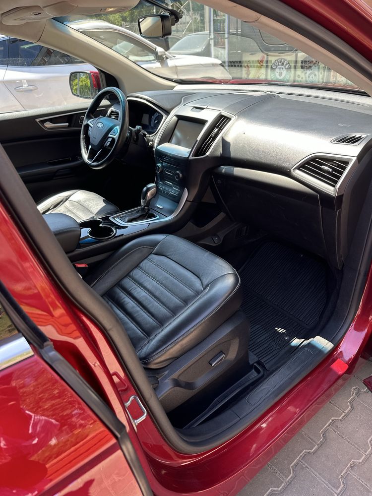 Ford Edge 2015,3,5 обьем двигателя,280 л.с.