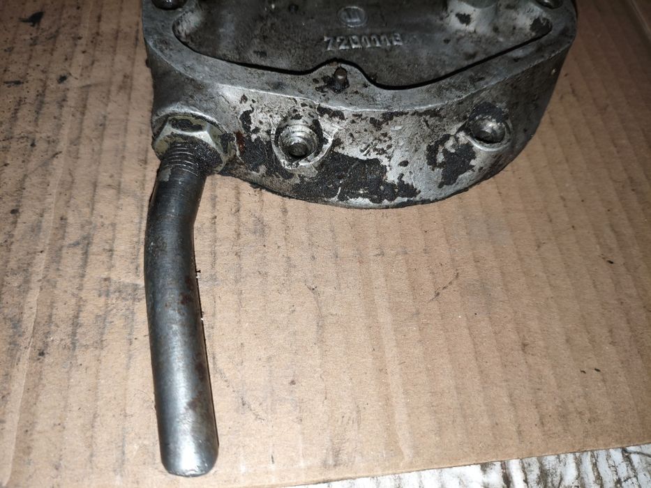 Pokrywa rozrządu plaster M72