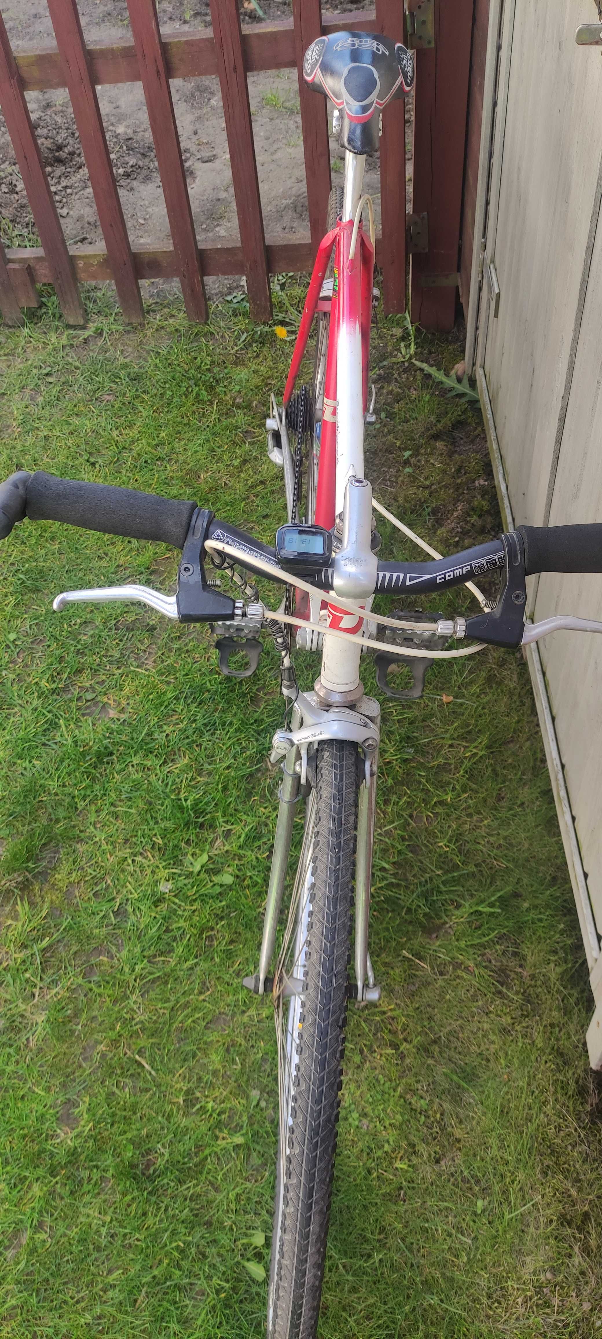 Rower szosowy Diamant - osprzęt Shimano 105