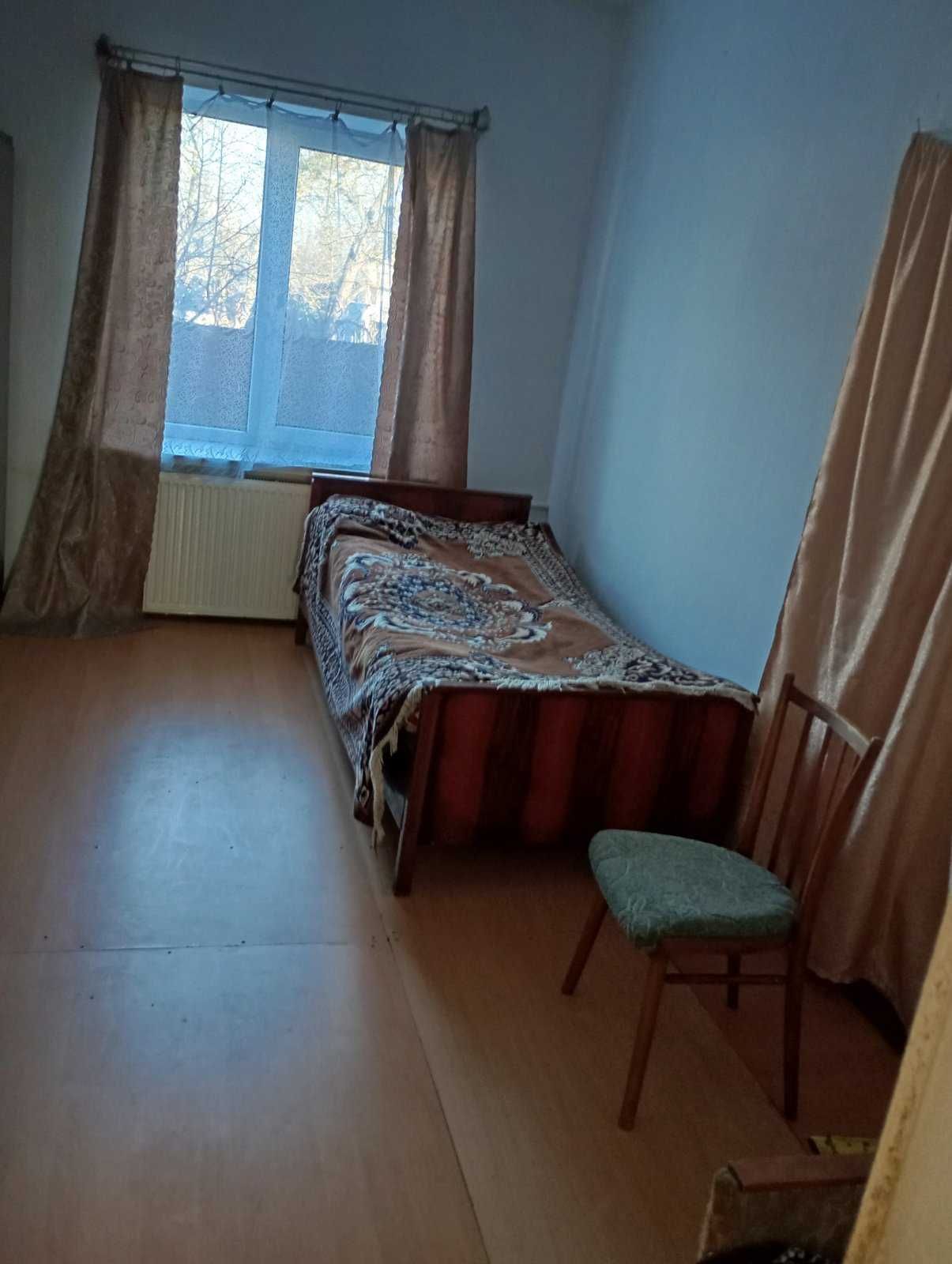 Житловий будинок та земельна ділянка 18 сот., с. Стрептів