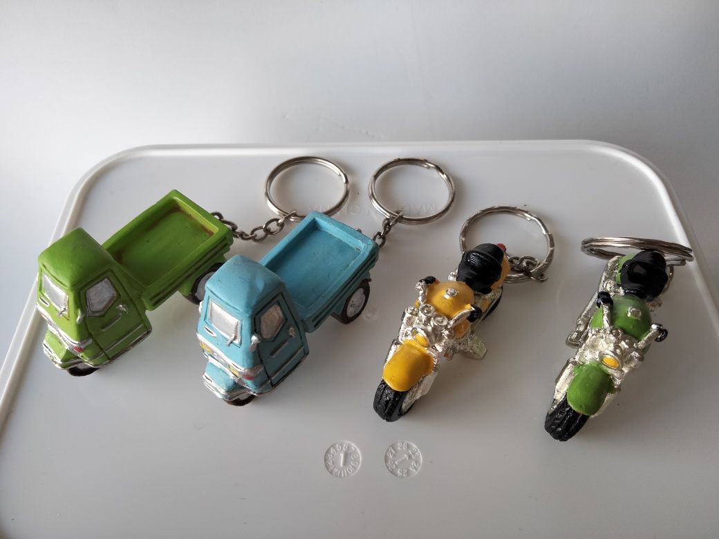 Porta-Chaves Mota/APE - 2,00€/Cada (Vários Modelos e Corres)